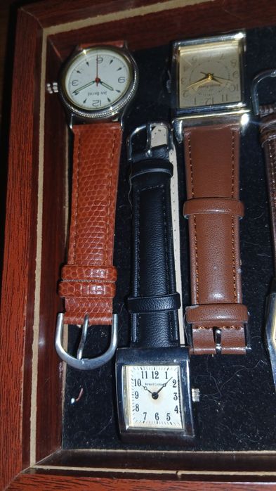 Conjunto 7 Relogios novos por 65 €