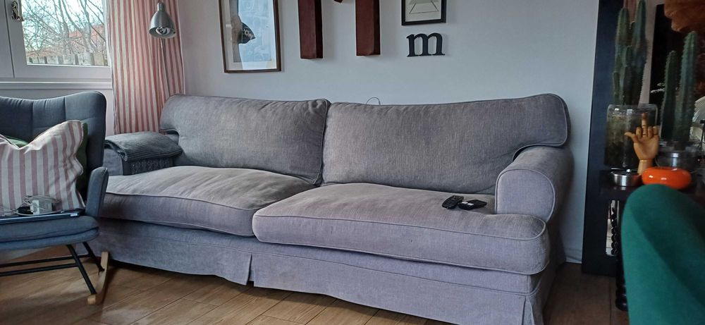 Sofá 4 lugares ,Bom estado