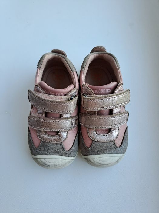 Кросівки Biomecanics 23 на дівчинку