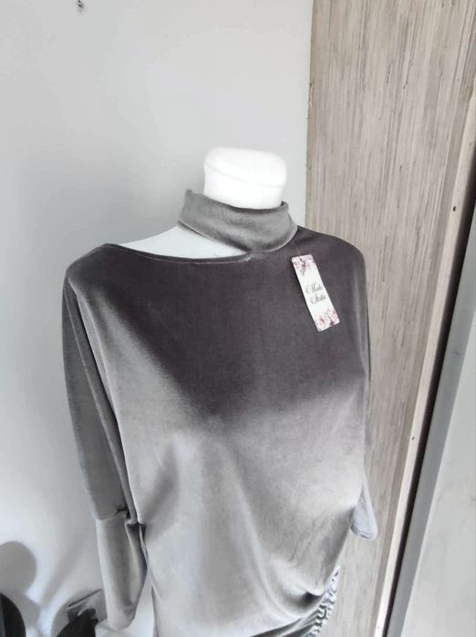 Bluzka szara z chokerem z weluru rozmiar  L/XL