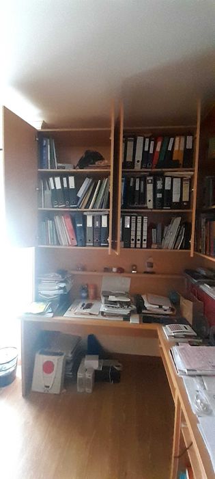 Vendo! Estante/secretária de escritório em madeira. Como Novo!