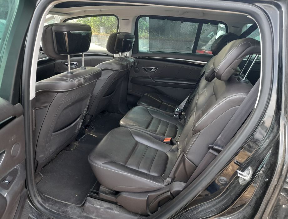 Renault Espace Initiale Paris 2.0 Dci 7 lugares cx. Aut.