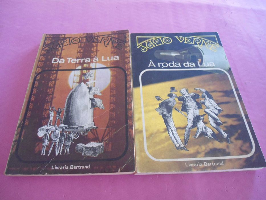 2 livros de Julio Verne (Viagem à Lua)