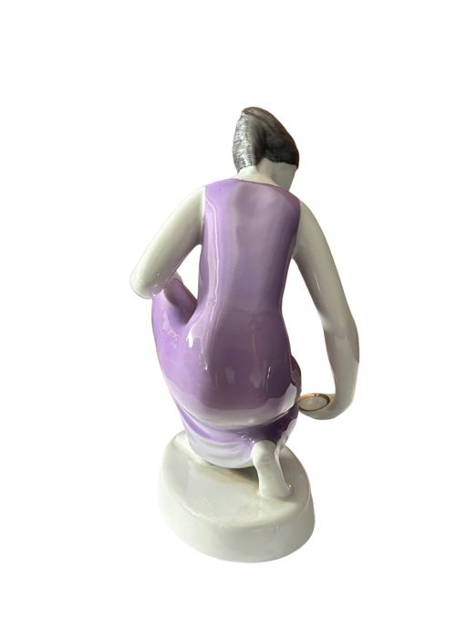 figurka Kobieta w sukni Hollohaza vintage  prl retro