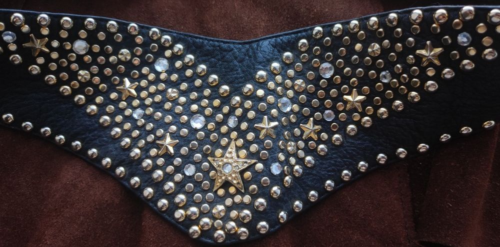 Śliczny pasek z dżetami w stylu country 85 cm