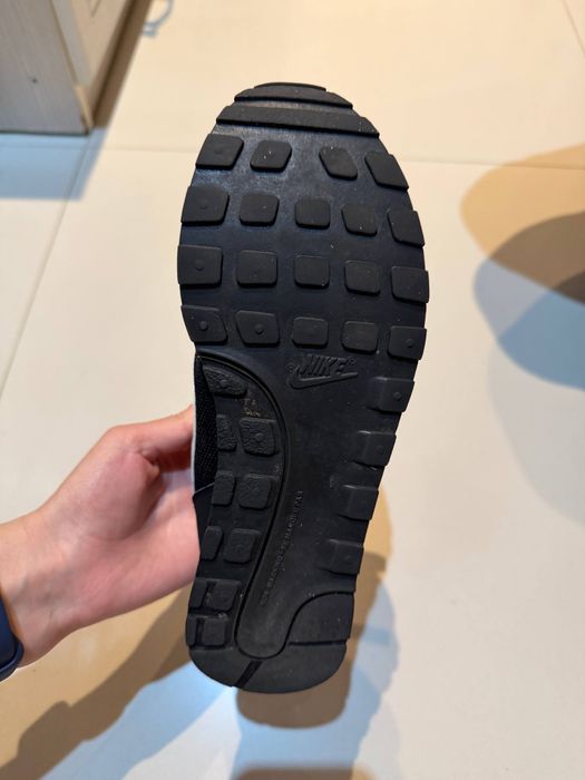 Продам кроссівки Nike