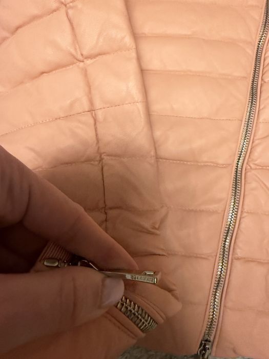 Moncler шкіряна куртка розмір xs-s