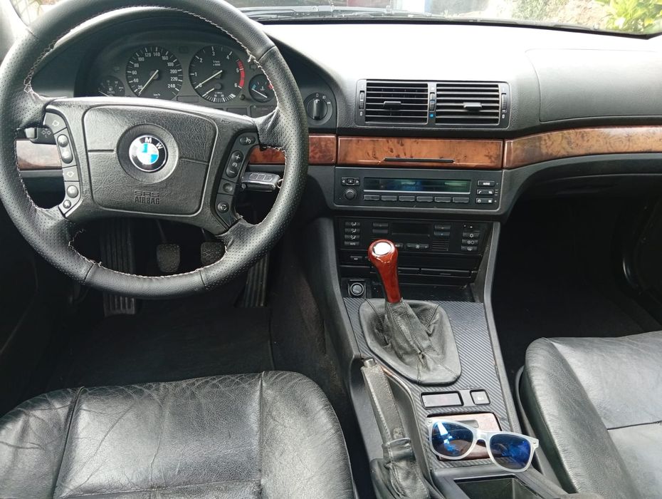 Bmw e39 525 tds .
