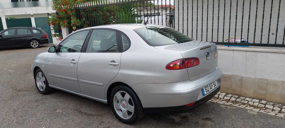 Seat Cordoba 1.4 TDI foto 4