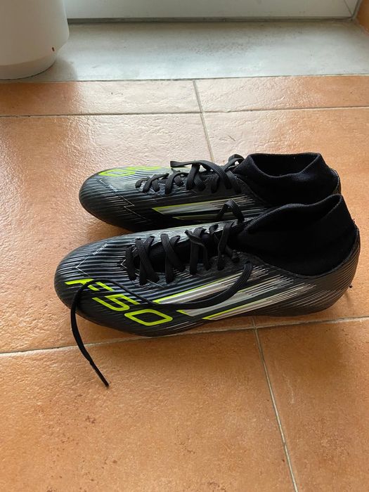 Chuteiras Adidas F50 - Como Novas