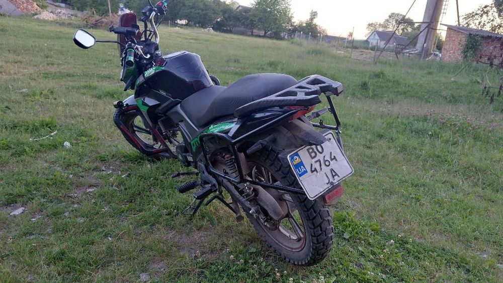 Продаєця ліфан 200 CTR