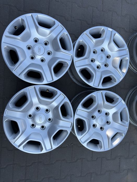 Felgi aluminiowe 17cali 6x139,7 Et55 Ford Ranger Czujniki TPMS