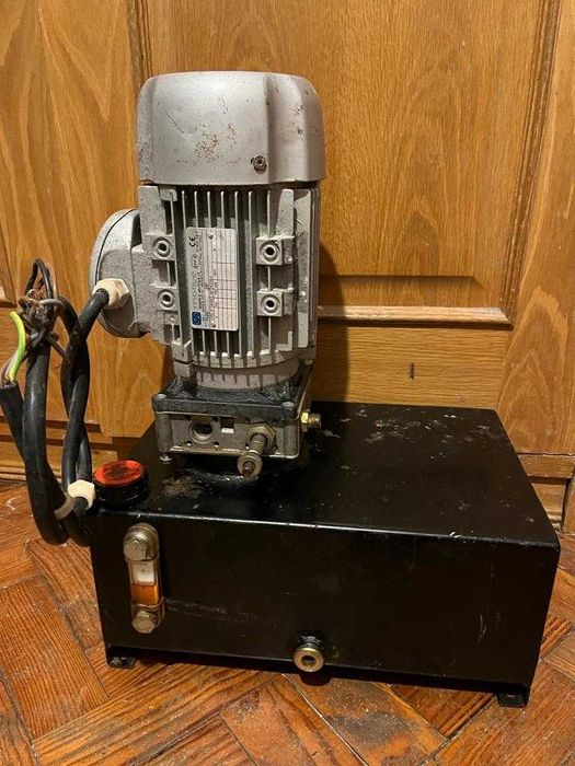 Caixa (monta pratos) com motor elétrico e caixa elétrica completa