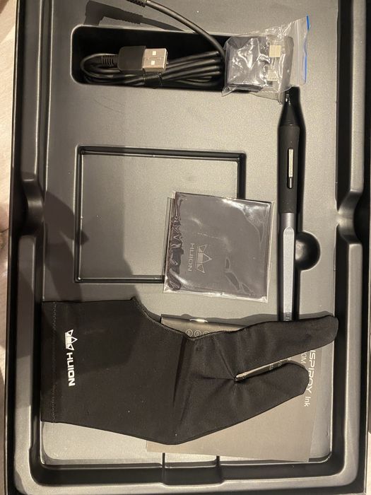 Tablet graficzny HUION.