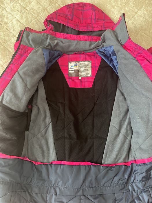 Жіноча лижна куртка  S
