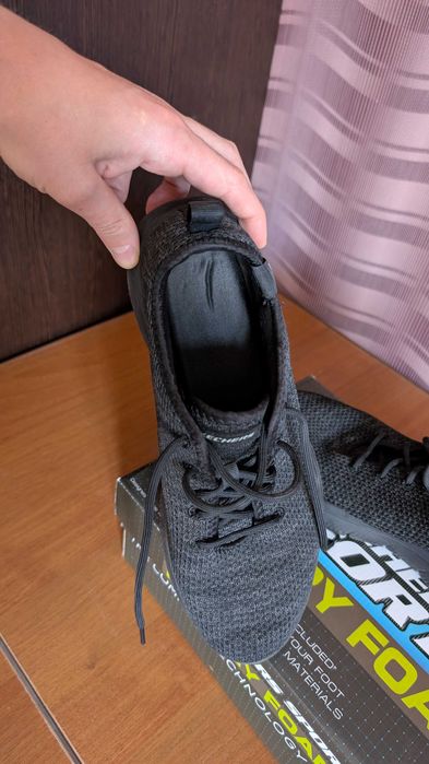 Кросівки Skechers Memory Foam, чорні 43 розмір з чеком