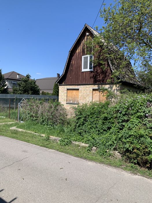 Продаж будинку 40кв м. зем. ділянка 5.4 сотки Садова 58. До метро 2 км