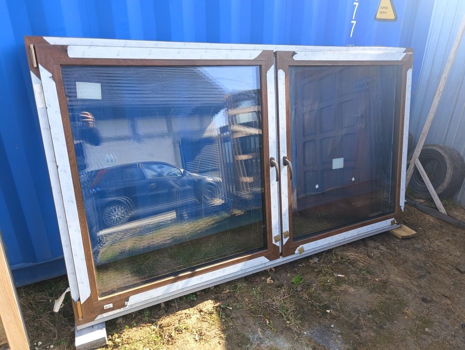 Okno 246x137 orzech nowe 3-szybowe rozwierno uchylne