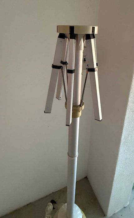 Secador de roupa elétrico de pé — 900 W