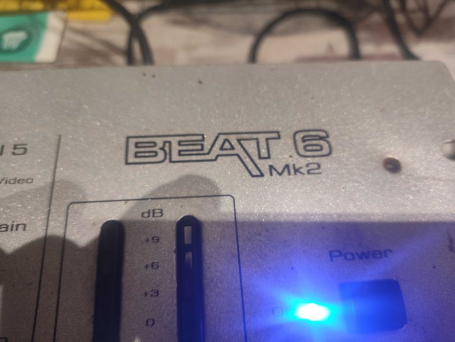 Sprzedam konsolę DJ  JBSYSTEMS BETA6