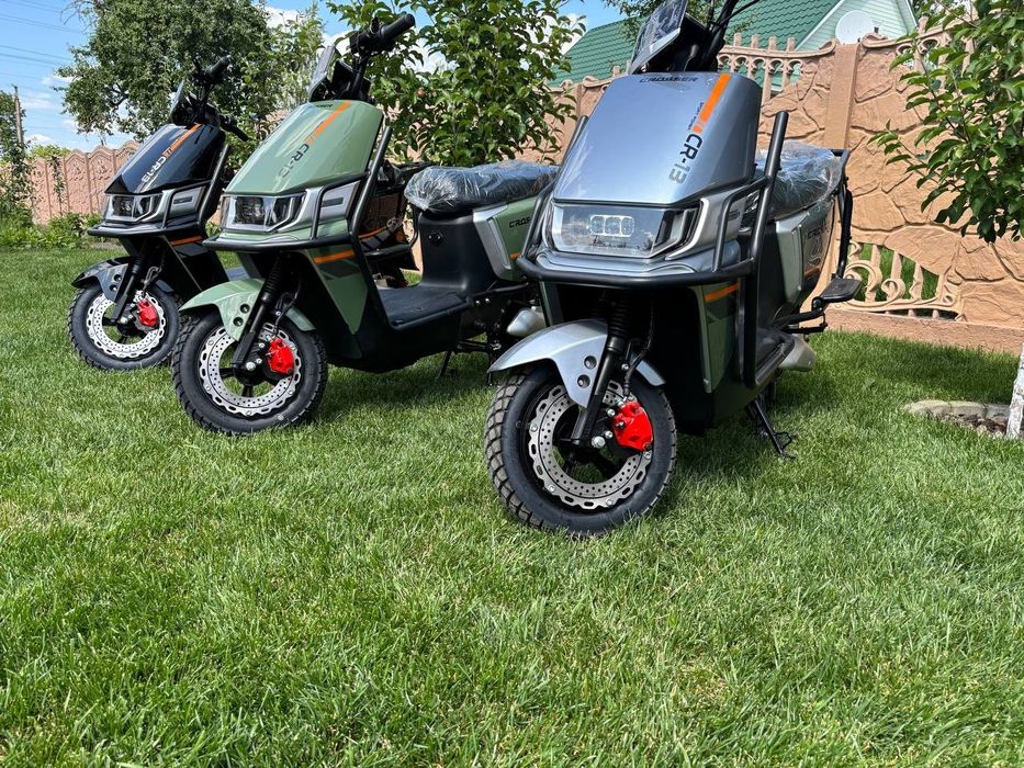 Електроскутер Crosser CR13 (2000W, Графенова батарея 72V/24A ДОСТАВКА