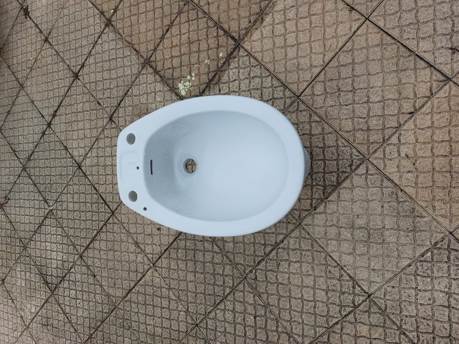 Loiça Cerâmica Casa Banho WC..