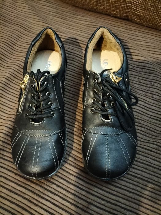 Półbuty damskie 36 buty damskie lekko ocieplane Plop