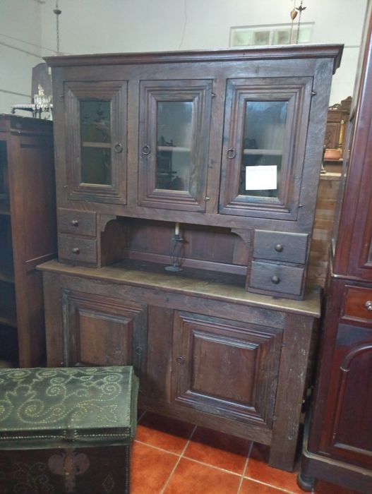 Recheio de loja de antiguidades