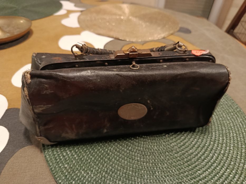 Stara torba lekarska