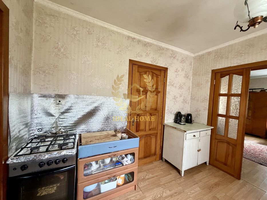 Продаж будинку в центрі с. Ясногородка