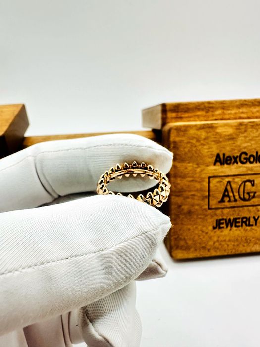 Золотое кольцо cartier 585