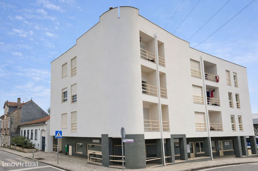 Loja em Anadia para venda