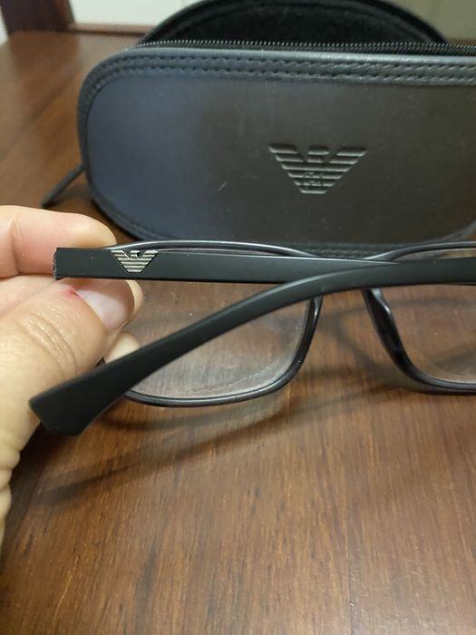 Armação de óculos Armani + estojo