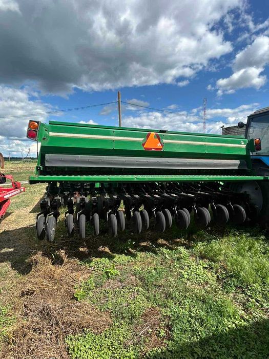 Зернова механічна сівалка Great Plains 3S-4000