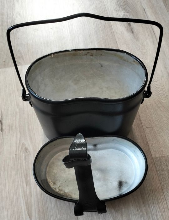 Котелок армейский