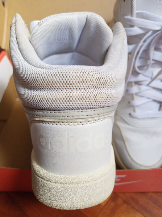 Tênis Adidas branco