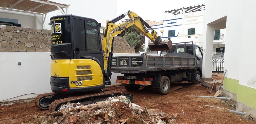 Serviço de mini giratória 3.5ton