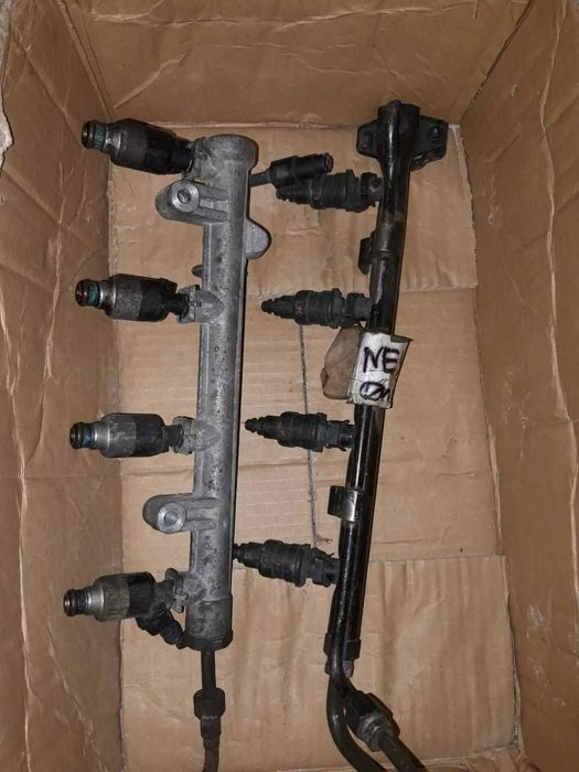 Форсунки топливные рампа sens lanos nexia nubira opel vectra B lacetti