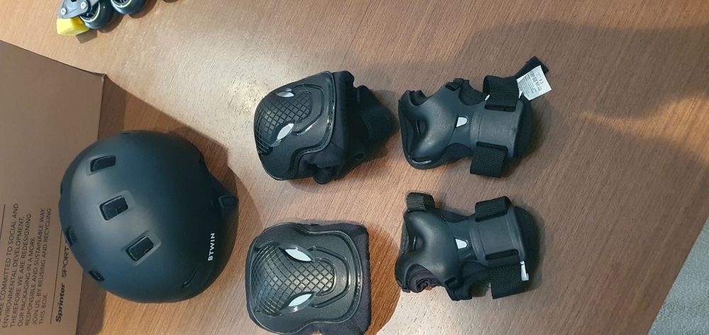 Patins em linha 35-38 + capacete+proteção braços e pernas