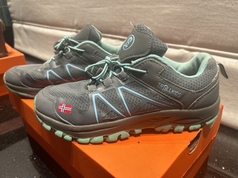 Buty sportowe Trollkids 37