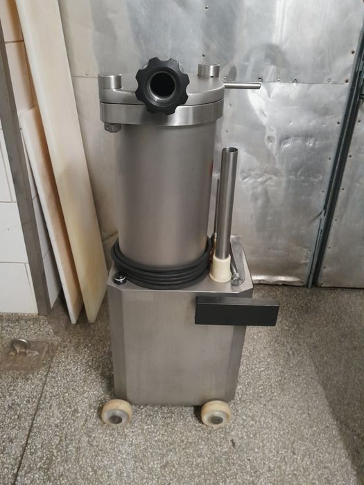 Nadziewarka hydrauliczna Mainca