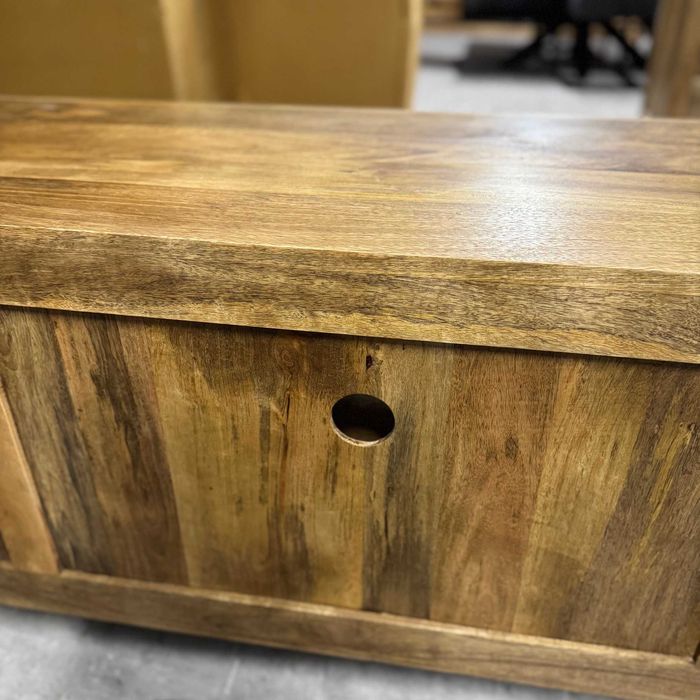 Loftowa szafka rtv egzotyczne drewno mango seria Britt 140cm nowa F-V