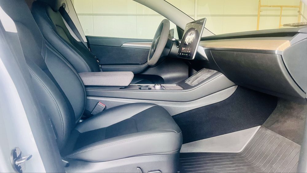 Tesla Modelo Y RWD
