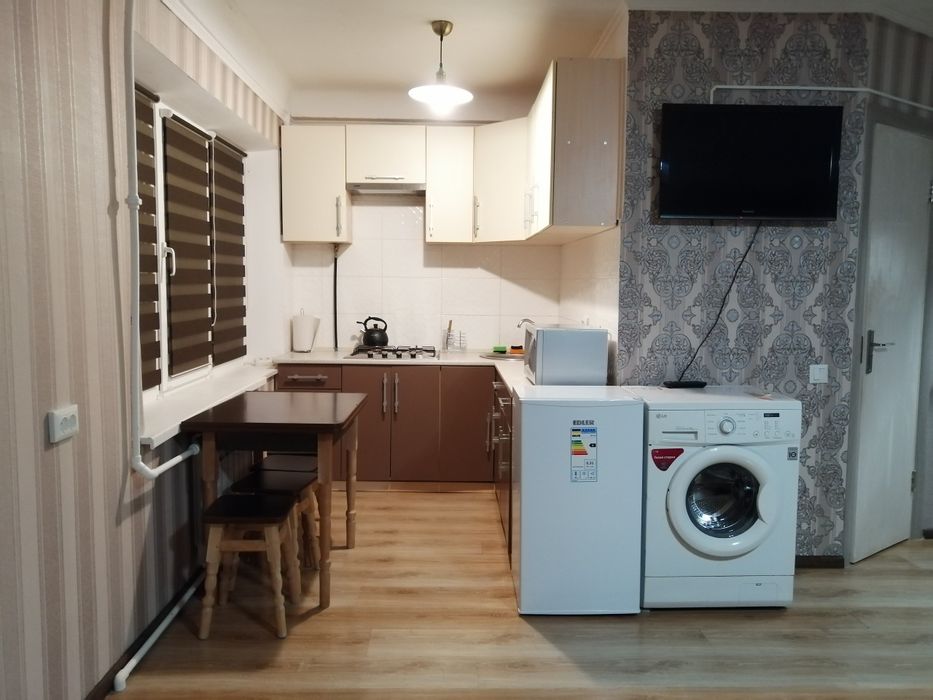 Канів. 1кімн. студія 4 спальних місця 2+2