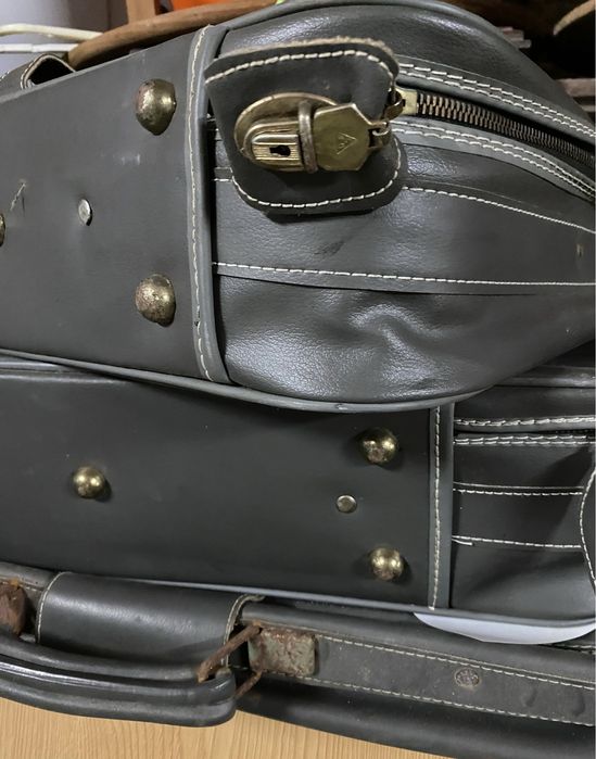 Conjunto de Três Malas de Viagem Vintage