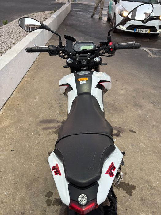 Benelli tnt 125cc
