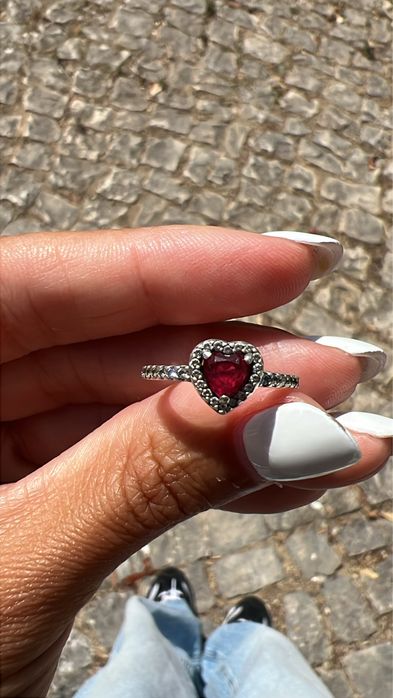 Anel pandora coracao vermelho sem caixa