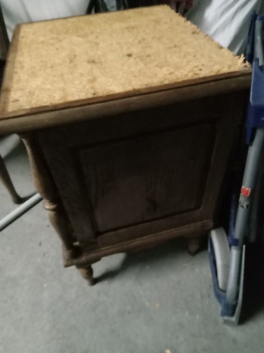 Mesa cabeceira vintage