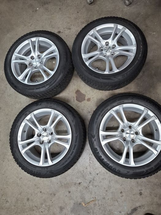 Felgi aluminiowe z oponami zimowymi 15 cali  vw polo