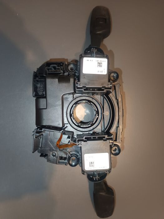 Czujnik kąta skrętu Manetki BMW E90 przełącznik zespolony